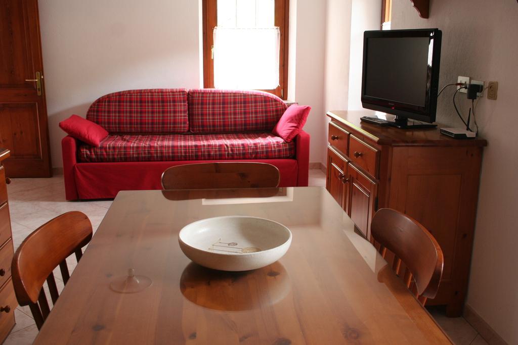 Maison Chante Lune Introd Room photo